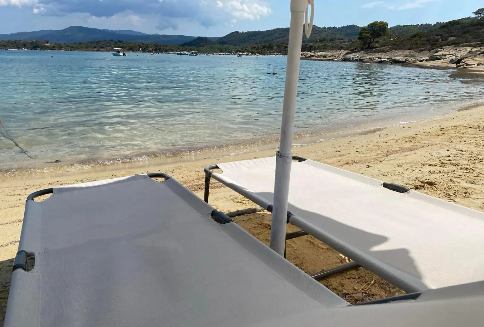Beachfront Apartment Ormos Panagias